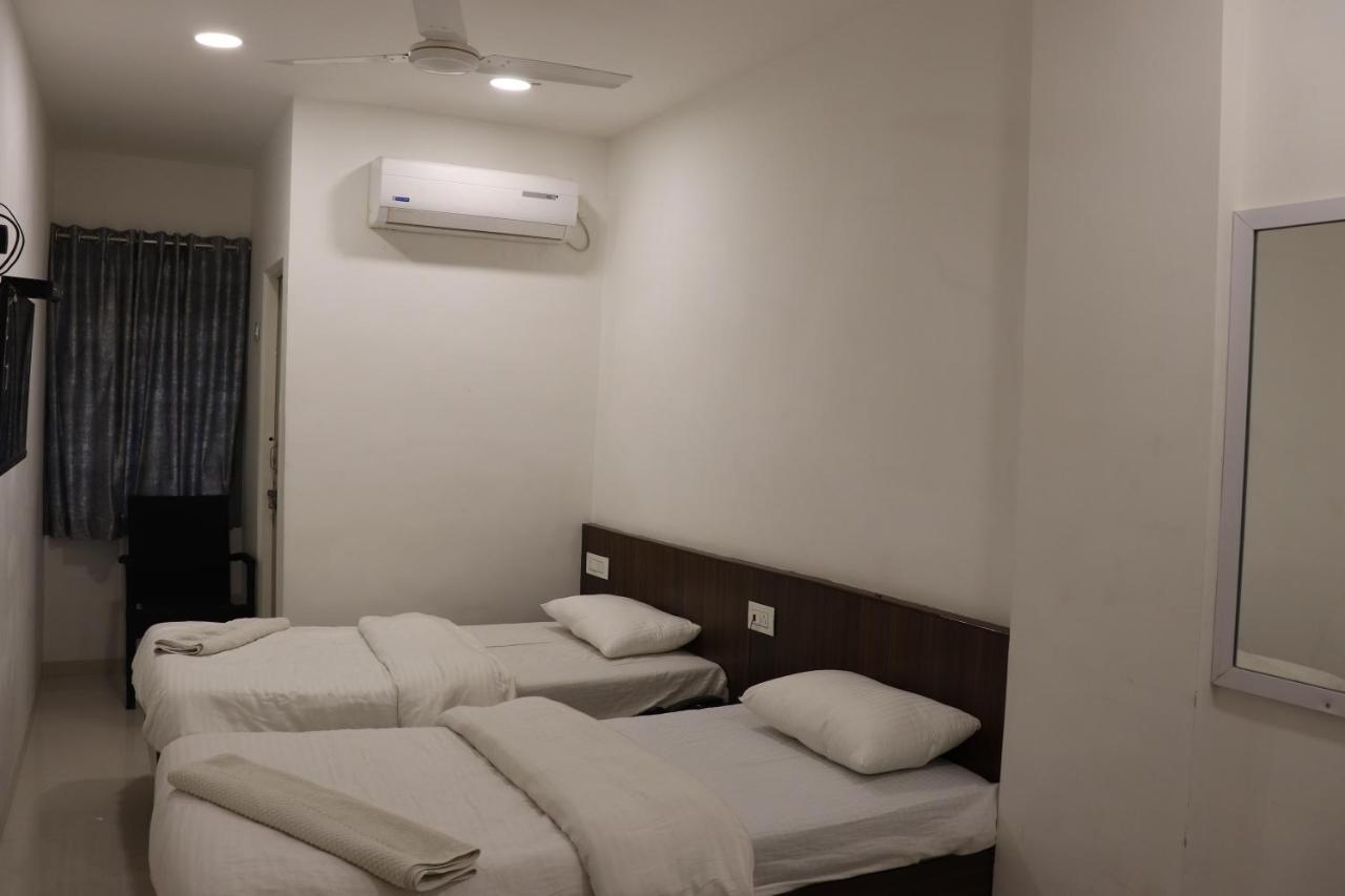 Hotel New Samrat Aurangabad  Bagian luar foto